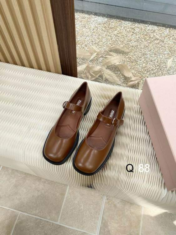 Picture of Miumiu Shoes _SKUMiuMiusz35-40K080118090